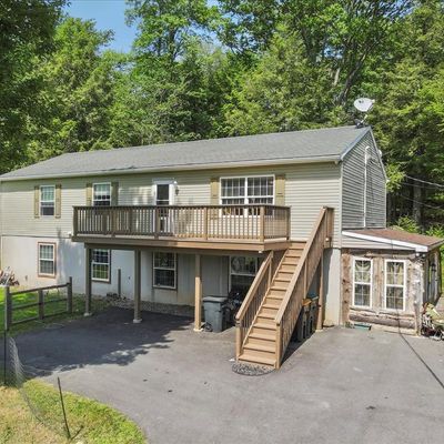 1138 Little Billy Ln, Tobyhanna, PA 18466