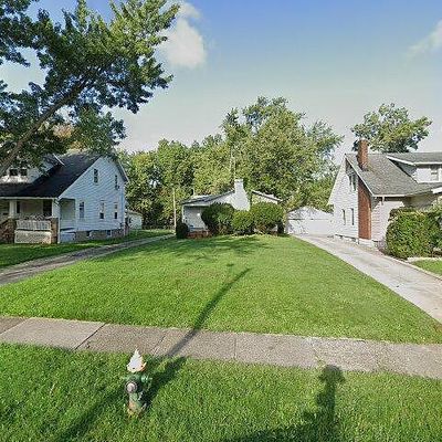 1520 Sheffield Rd, Cleveland, OH 44121