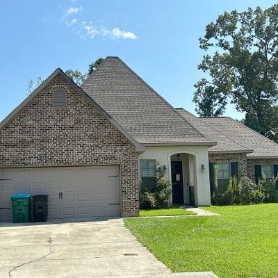 165 Marionbelle Dr, Ponchatoula, LA 70454