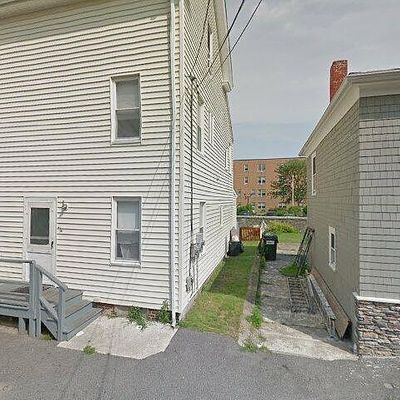 14 Smith St, Gloucester, MA 01930