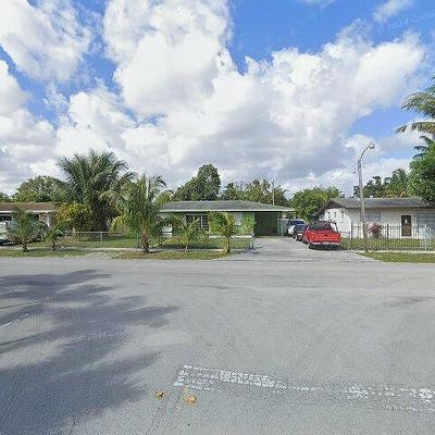 19330 Nw 4 Th Ave, Miami, FL 33169