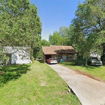 1964 E Cherry Ct, Springfield, MO 65802