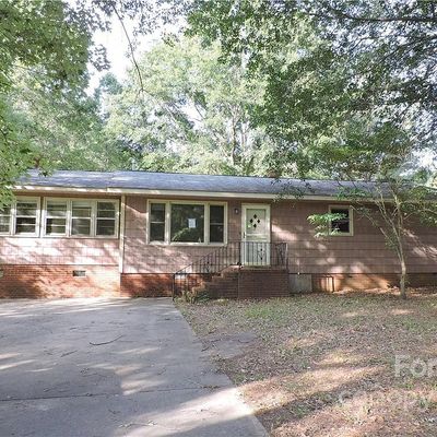 211 Mcrae Ave, Wadesboro, NC 28170