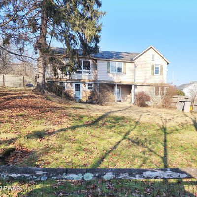 212 N 9 Th St, Bangor, PA 18013