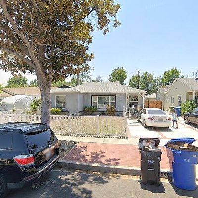 17546 Hamlin St, Van Nuys, CA 91406