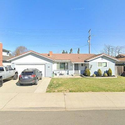 1813 Lake St, Lodi, CA 95242