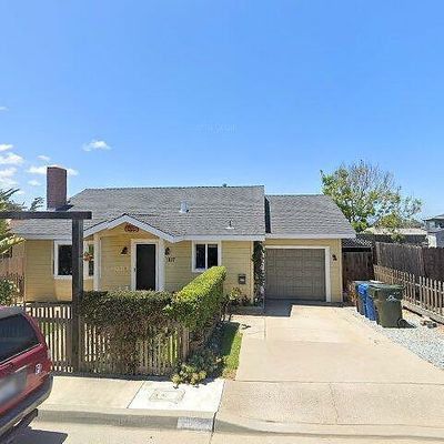 1817 Vallejo St, Seaside, CA 93955