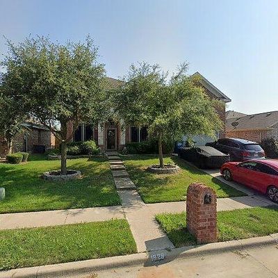 1828 Poseidon Dr, Lancaster, TX 75134