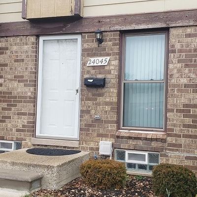 24045 Grange St, Clinton Township, MI 48036