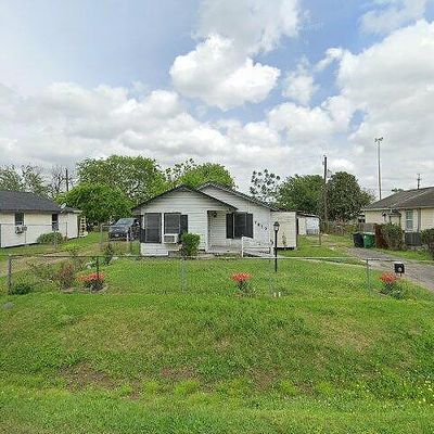 2613 Milwaukee St, Houston, TX 77026