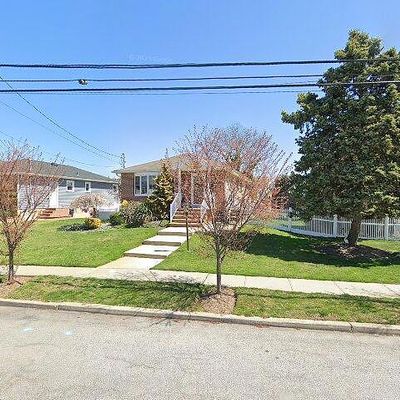 2621 Bedell St, Bellmore, NY 11710