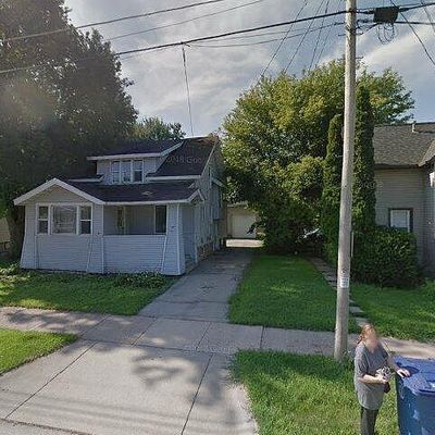 27 W 11 Th Ave, Oshkosh, WI 54902