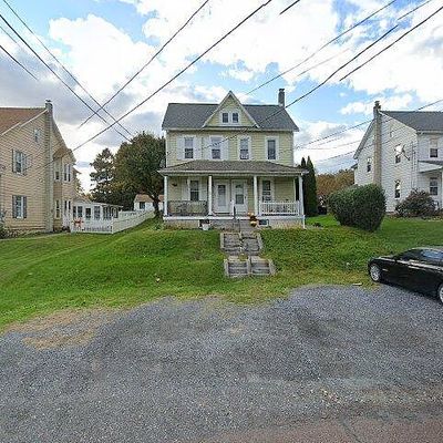 221 Bushkill St, Tatamy, PA 18085