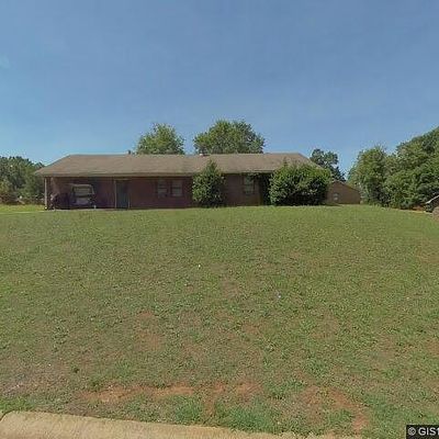 233 Tanglewood Dr, Monroe, GA 30656