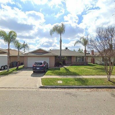 2344 E Austin Way, Fresno, CA 93726