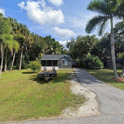 236 Lagoon Dr, Fort Myers, FL 33905