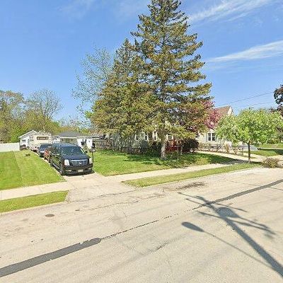 306 Blaine Ave, Racine, WI 53405