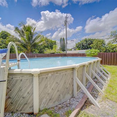 31 Nw 170 Th St, North Miami Beach, FL 33169