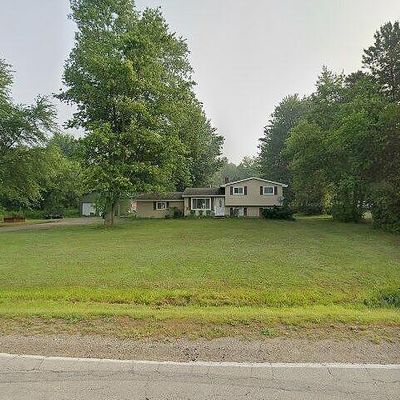 3282 Field Rd, Clio, MI 48420