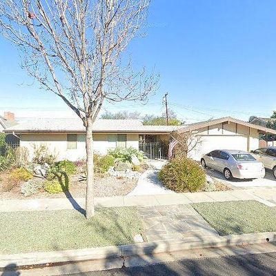 3321 Donnie Ann Rd, Los Alamitos, CA 90720