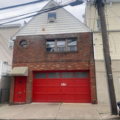 335 69 Th St, Guttenberg, NJ 07093