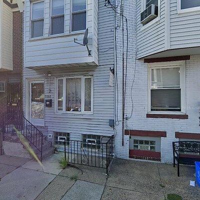 3392 Agate St, Philadelphia, PA 19134