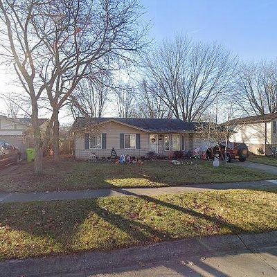 34342 Lakewood Dr, Chesterfield, MI 48047