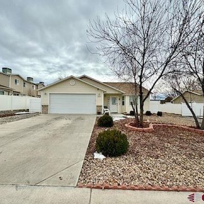 2824 Iron Horse Dr, Montrose, CO 81401