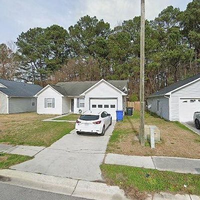 3023 E Windgate Ct, Jacksonville, NC 28546