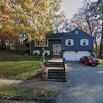 39 Doncaster Cir, Lynnfield, MA 01940