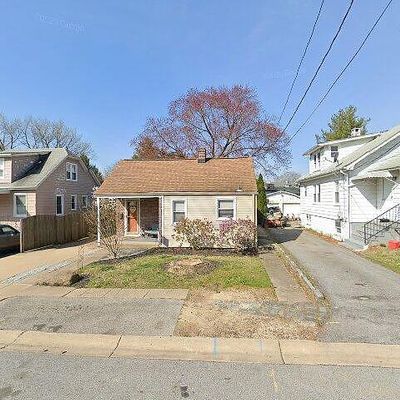 4 Gregg Ave, Newport, DE 19804