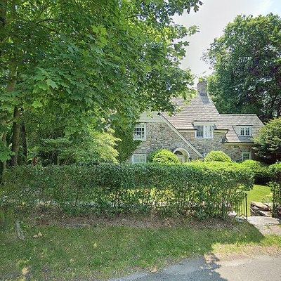 4 Sylvan Rd S, Westport, CT 06880