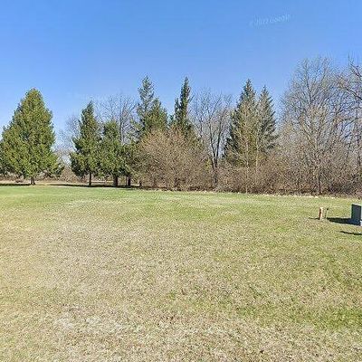 4047 Hidden View Dr, Flint, MI 48506