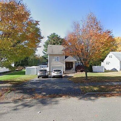 405 Burnet Pl, Paramus, NJ 07652