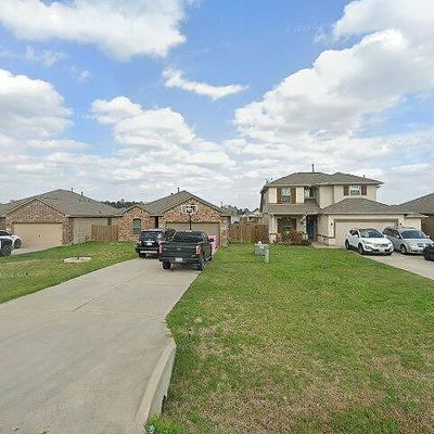 4055 Waukegan Rd, Conroe, TX 77306