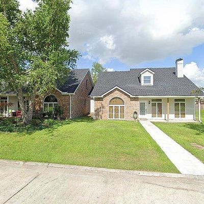 4111 Oak Point Ln, Lake Charles, LA 70605