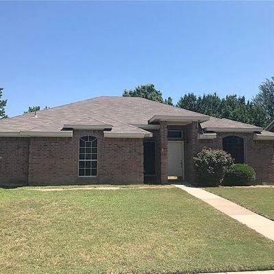 422 Beard Dr, Cedar Hill, TX 75104