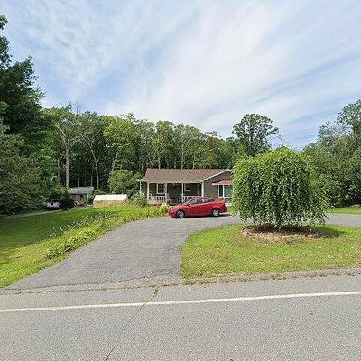 348 Old Colchester Rd, Uncasville, CT 06382