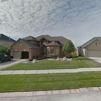 49537 Galway Dr, Macomb, MI 48044