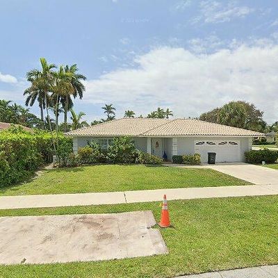 500 Silver Ln, Boca Raton, FL 33432