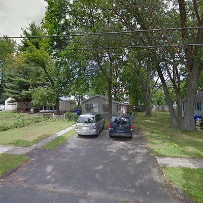 53 Champlain Ave, Indian Orchard, MA 01151