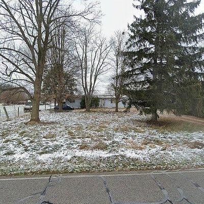 553 W Division Rd, Valparaiso, IN 46385