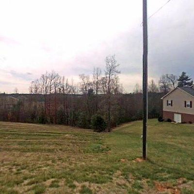 464 Goddard Ln, Millers Creek, NC 28651