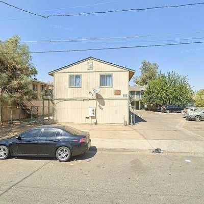 615 Moore St, Madera, CA 93638