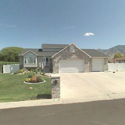 616 Country Club Dr, Tooele, UT 84074