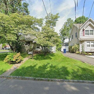 62 Hutchinson St, Clark, NJ 07066