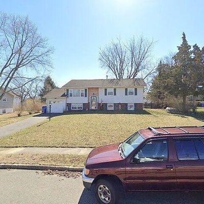 637 Wyoming Dr, Toms River, NJ 08753