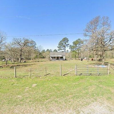 6445 N Hill Rd, Navasota, TX 77868