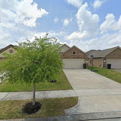 6876 Laurel Springs Ln, Dickinson, TX 77539