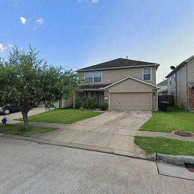 5715 Souris Valley Ct, Houston, TX 77085